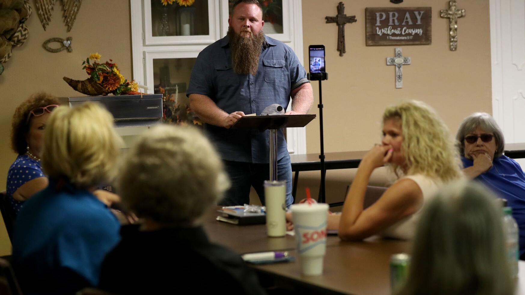 Controversial councilman hosts La Marque town hall